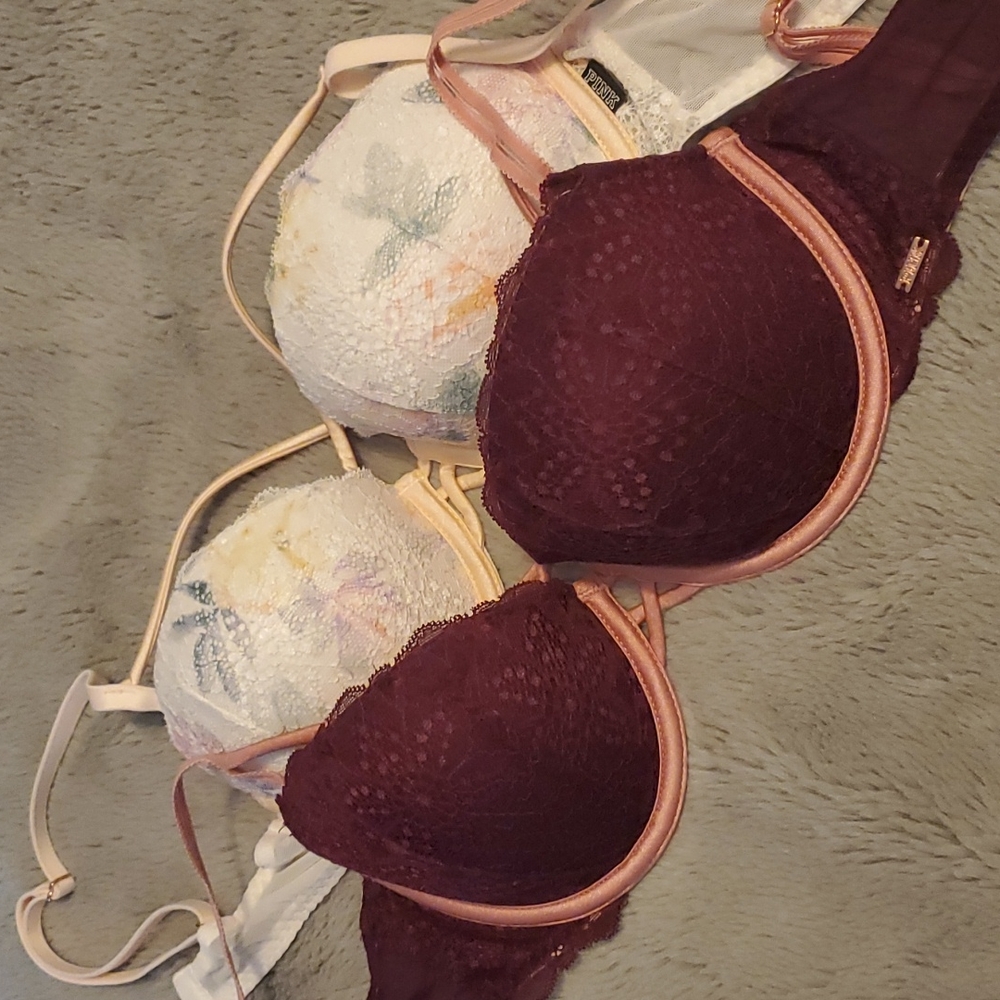 Victoria's Secret Date Push Up, Lot of 2